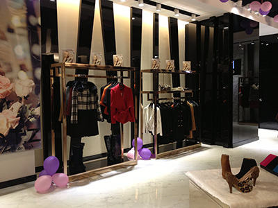 DITIZI�Ͼ���Ů�b���˵�