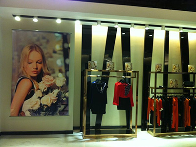 DITIZI�Ͼ���Ů�b���˵�